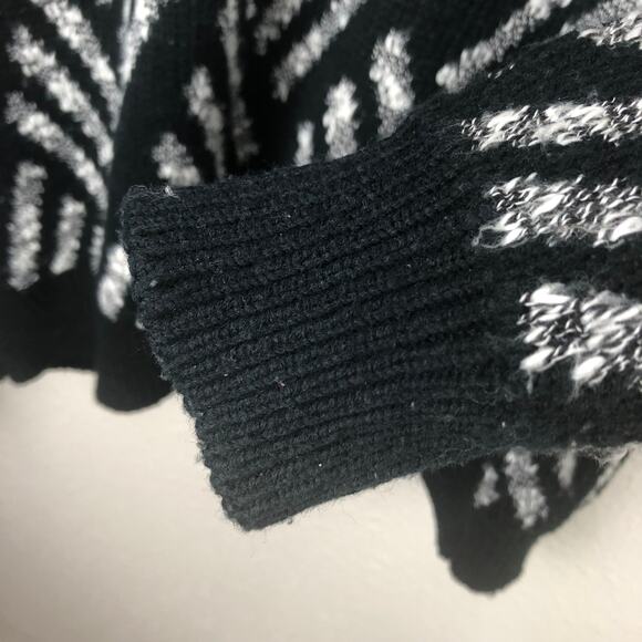 Vintage Point Zero Black Gray White Striped Patterned Grandpa Cardigan Sweater - Picture 7 of 8